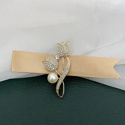 Sleek Silver Snake Brooch Pin with Full Rhinestones | Unisex Sparkling Crystal Serpent Lapel Badge for Suits, Jackets & Scarves | Luxury Animal Jewelry Gift for Women & Men