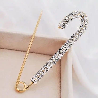 Sleek Silver Snake Brooch Pin with Full Rhinestones | Unisex Sparkling Crystal Serpent Lapel Badge for Suits, Jackets & Scarves | Luxury Animal Jewelry Gift for Women & Men