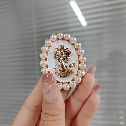 Sleek Silver Snake Brooch Pin with Full Rhinestones | Unisex Sparkling Crystal Serpent Lapel Badge for Suits, Jackets & Scarves | Luxury Animal Jewelry Gift for Women & Men